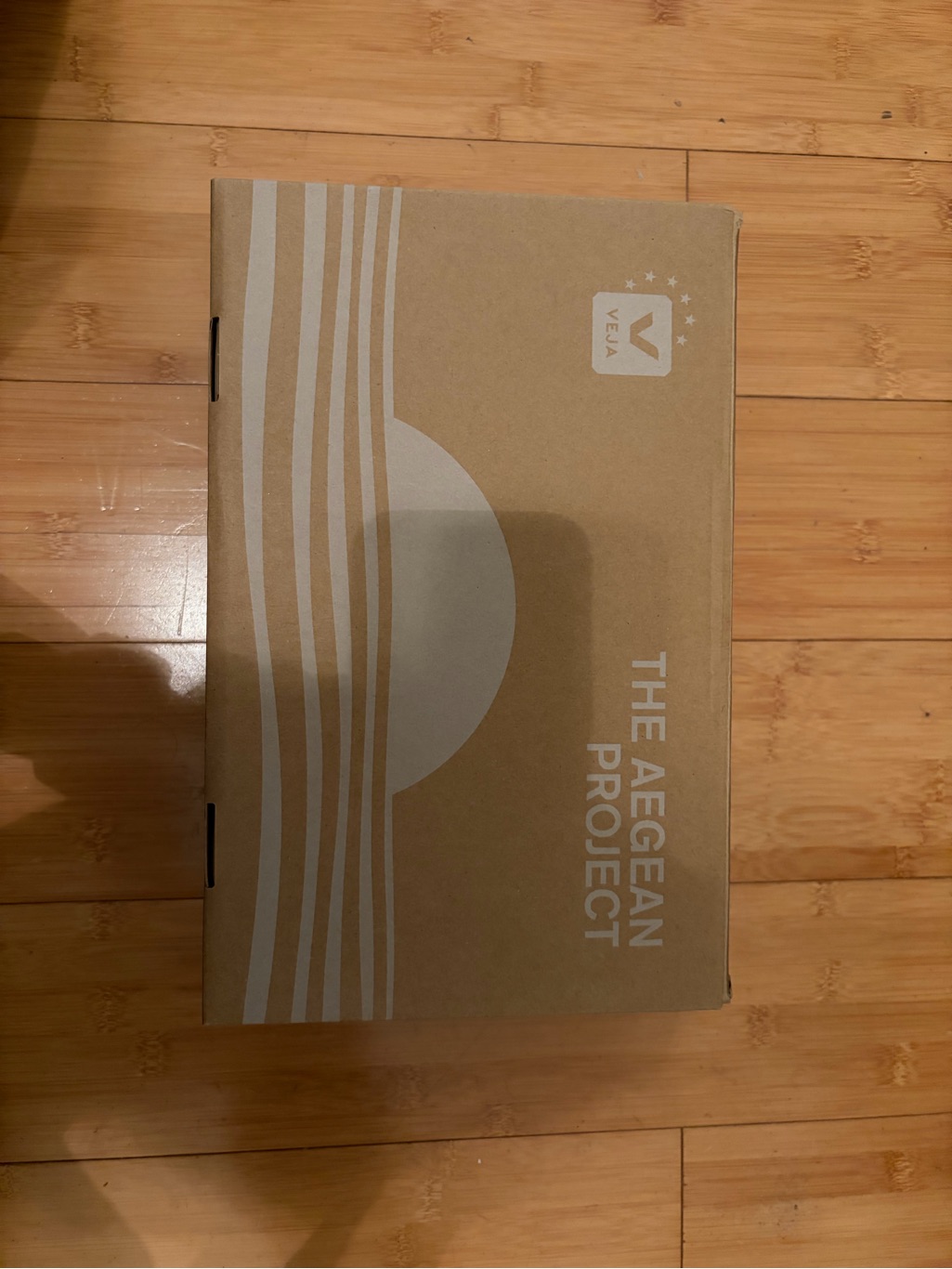 Veja V-90 White Sneakers With Lavender Heel Tab — image 5 of 6
